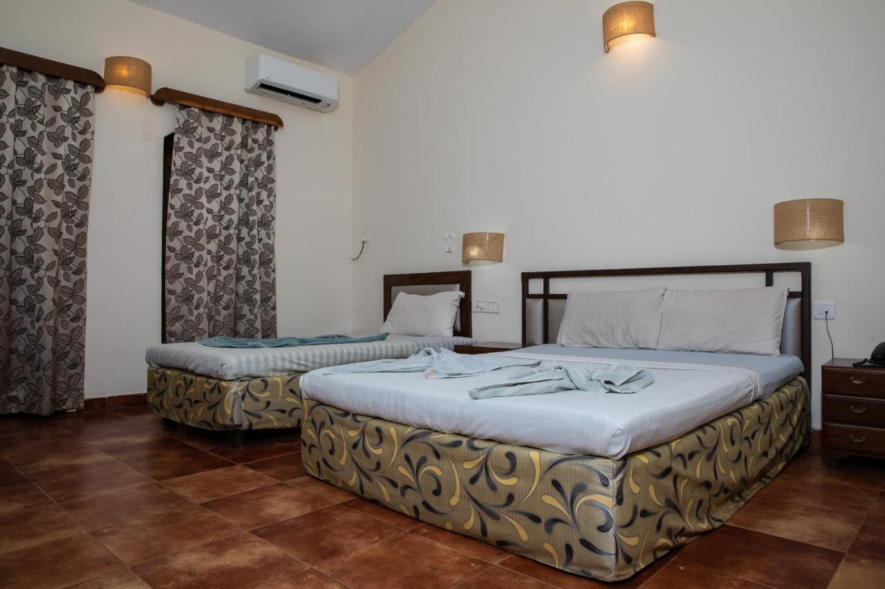 Sea Breeze Inn Resort Calangute Exterior foto